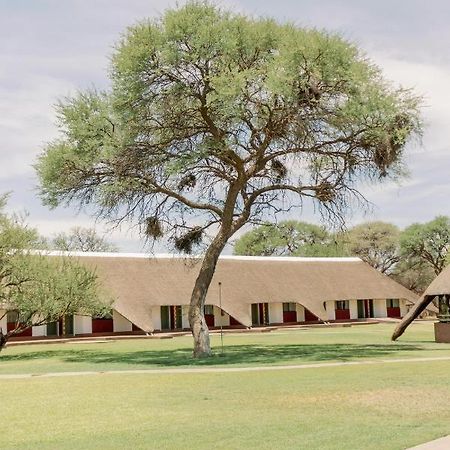 Okahandja Country Hotel Exterior photo