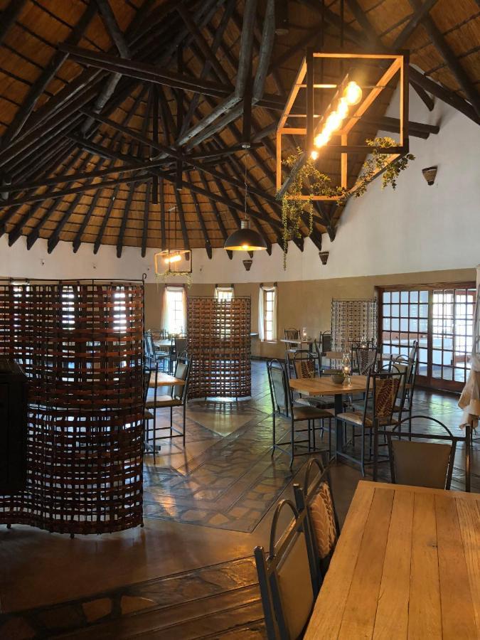 Okahandja Country Hotel Exterior photo