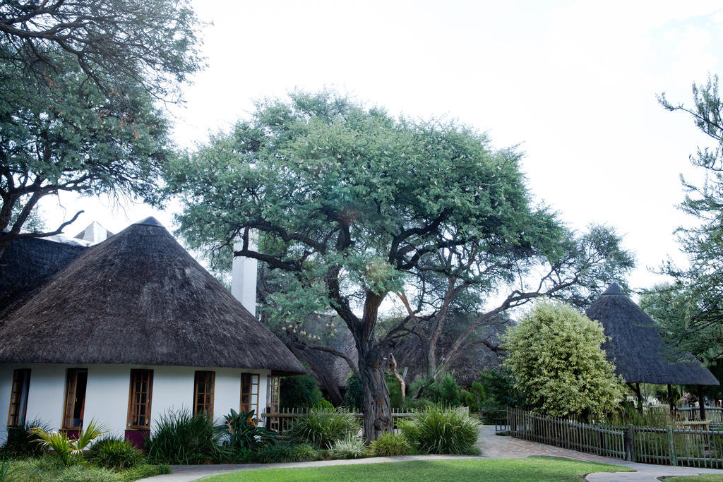 Okahandja Country Hotel Exterior photo