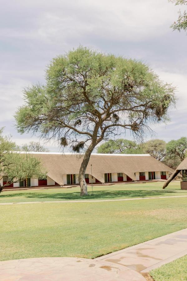 Okahandja Country Hotel Exterior photo